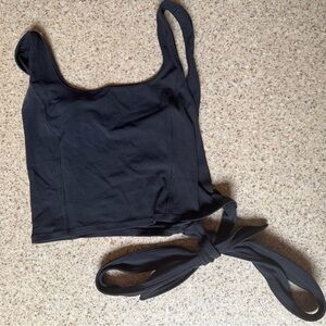 Lululemon crop w/ tie